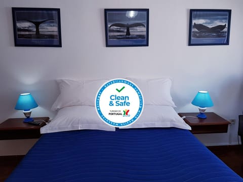 Shower, Toilet, Patio, Bed, Bathroom, TV and multimedia, Bedroom
