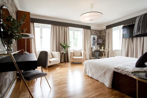 Photo of the whole room