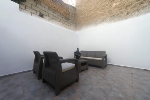 Property building, Area and facilities