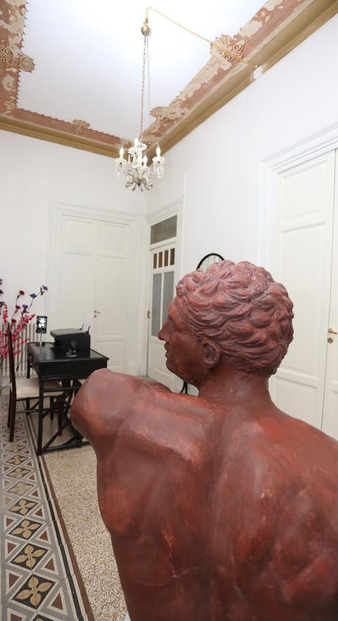 Lobby or reception, Internal: Not applicable to any particular room