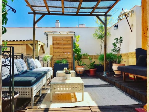 Patio, Balcony/Terrace, Internal: Not applicable to any particular room