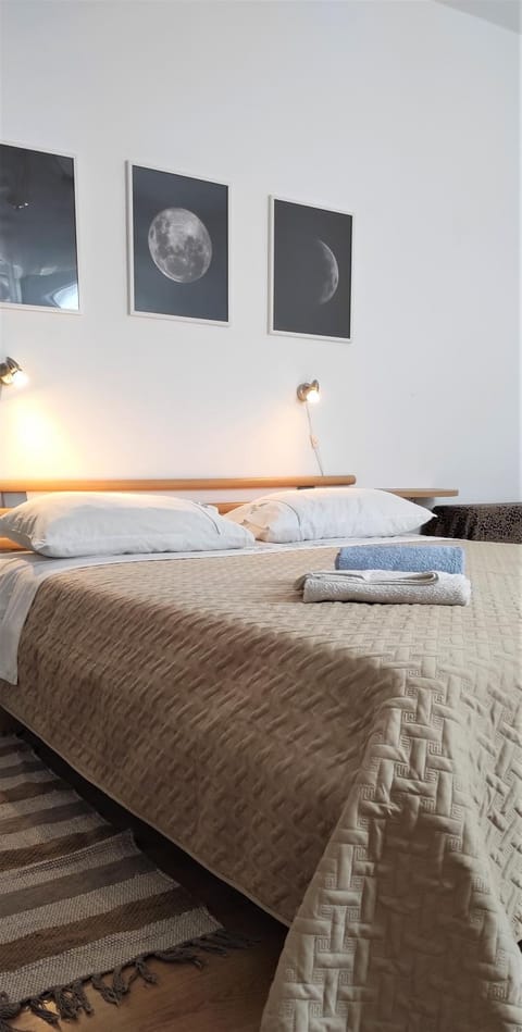 Decorative detail, Bedroom