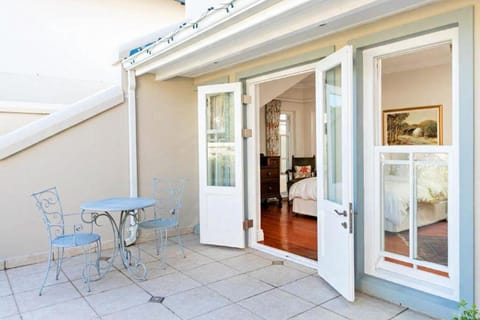 Isola Bella Guest House Bed and Breakfast in Knysna