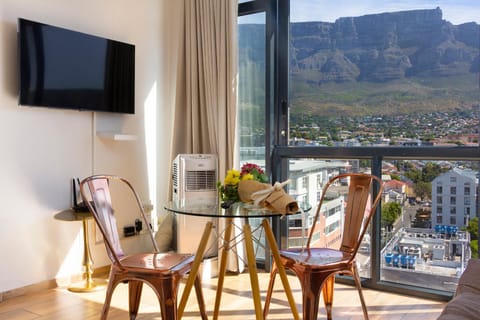 Living room, Landmark view, Mountain view