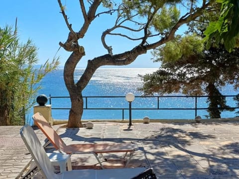 Day, Natural landscape, View (from property/room), Sea view, sunbed