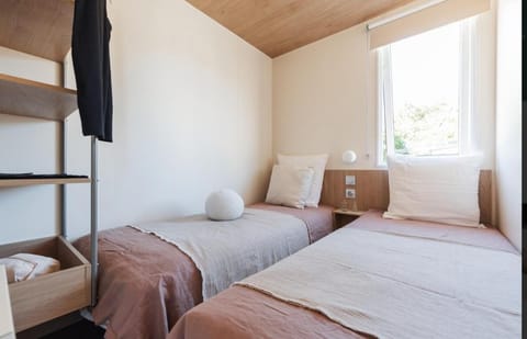 Camping Golfo Di Sogno Campground/ 
RV Resort in Porto-Vecchio