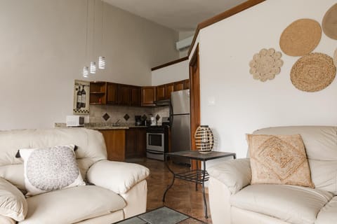 Kitchen or kitchenette, Living room