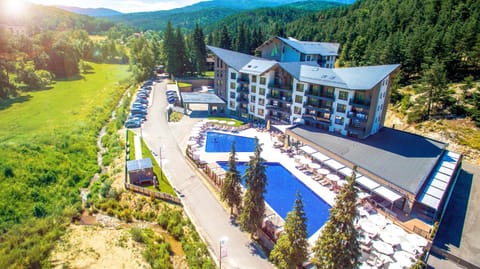 Bird's eye view, On site