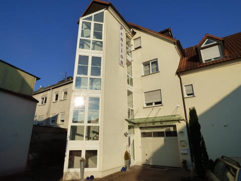 Property building, Facade/entrance, Day