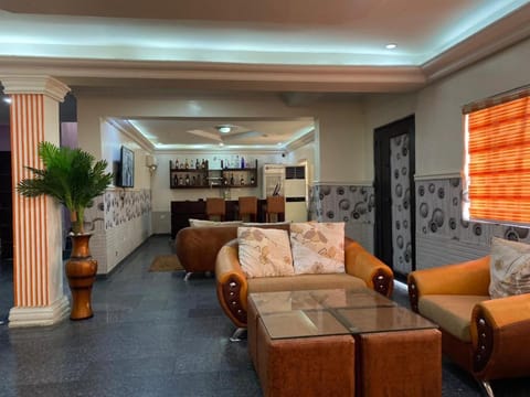 Property building, Restaurant/places to eat, Living room, Lounge or bar, Breakfast
