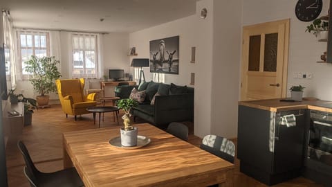 Kitchen or kitchenette, Living room, Dining area