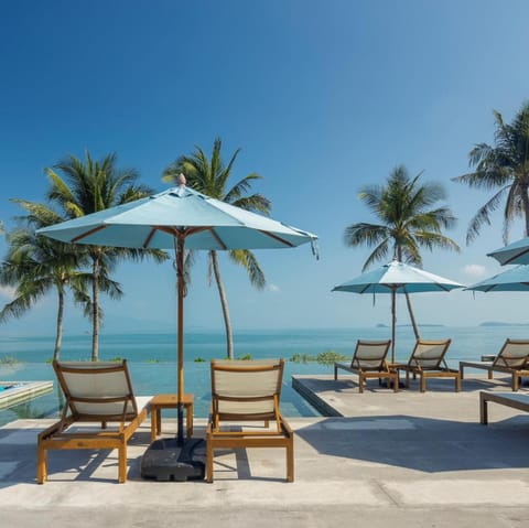 Beach, Swimming pool