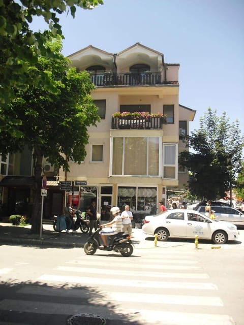 Apartments Mostrovi Bed and Breakfast in Ohrid