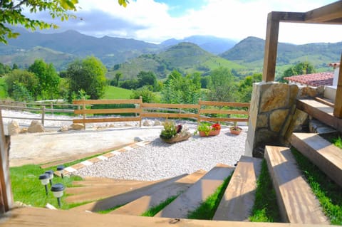 Balcony/Terrace, Mountain view