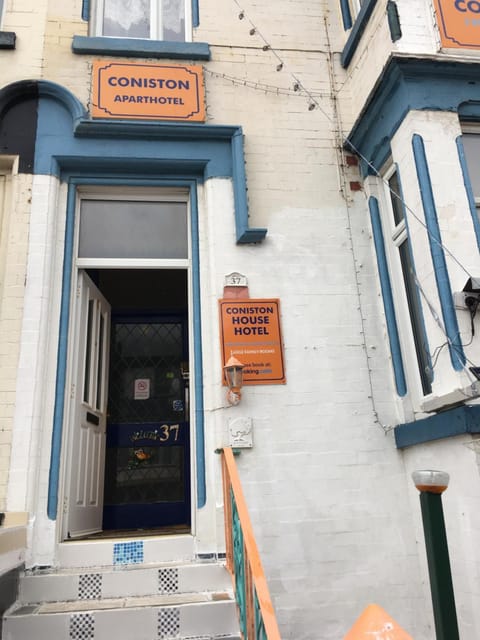 Aparthotel Coniston Apartment in Blackpool