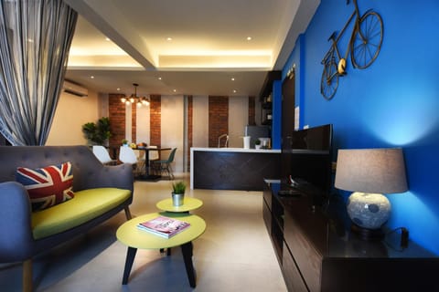 Living room, Seating area