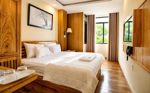Bed, Natural landscape, Bedroom