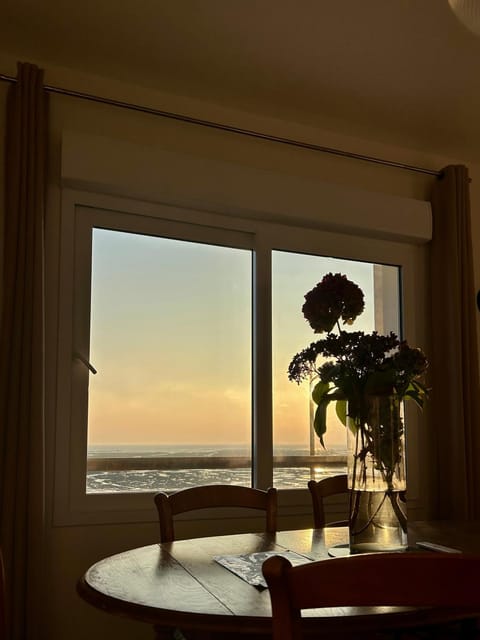 Villa Denise Grand Gîte House in Barneville-Carteret