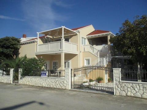Apartments Carol Apartment in Dubrovnik-Neretva County