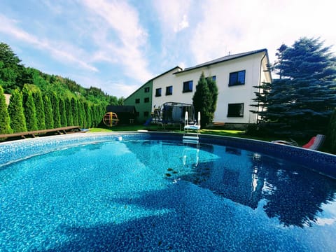 Property building, Spring, Day, Natural landscape, Garden, Garden view, Pool view, Swimming pool, sunbed