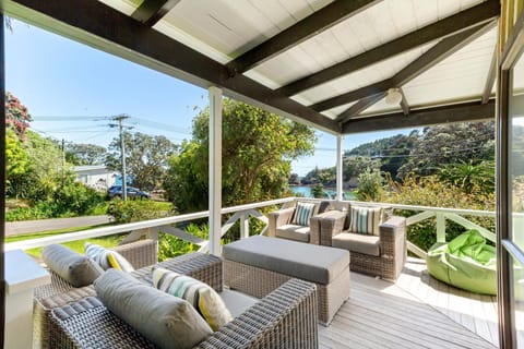 Patio, BBQ facilities, Balcony/Terrace, Seating area, Dining area, Beach, Sea view, Family