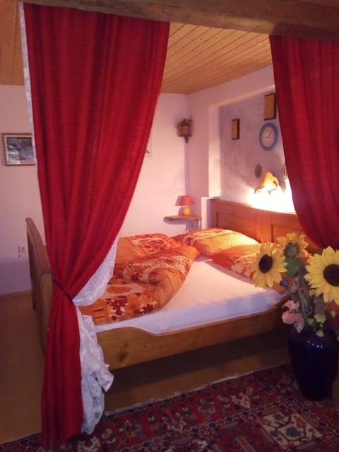 Property building, Photo of the whole room