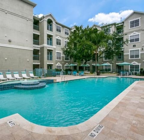 Resort Style Apt/Home in Houston Medical Centre Apartment in Houston