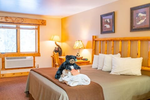 Spearfish Canyon Lodge Hotel in North Lawrence