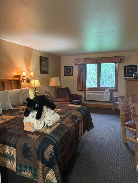 Spearfish Canyon Lodge Hotel in North Lawrence