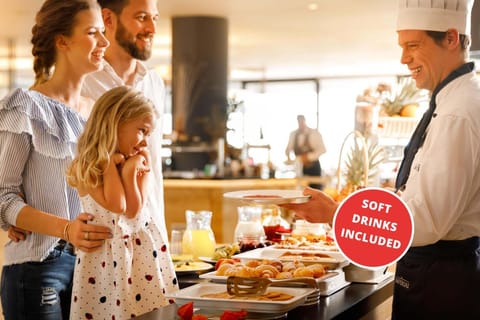 Restaurant/places to eat, Buffet breakfast