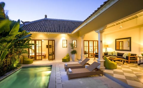 Patio, Patio, Garden, Garden, Balcony/Terrace, Balcony/Terrace, Living room, Lounge or bar, Seating area, Dining area, Bedroom, Swimming pool, Swimming pool