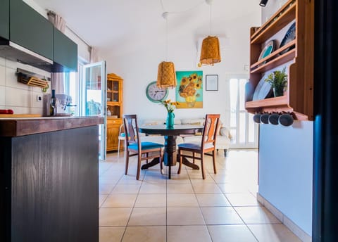 Living room, Photo of the whole room, Dining area, kitchen