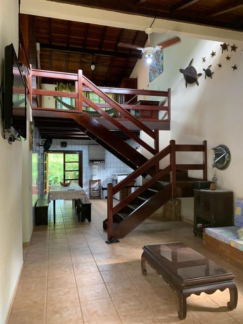 Trindade Casa Amarela House in State of Rio de Janeiro