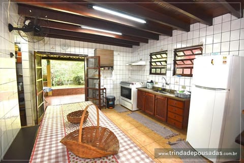 Trindade Casa Amarela House in State of Rio de Janeiro