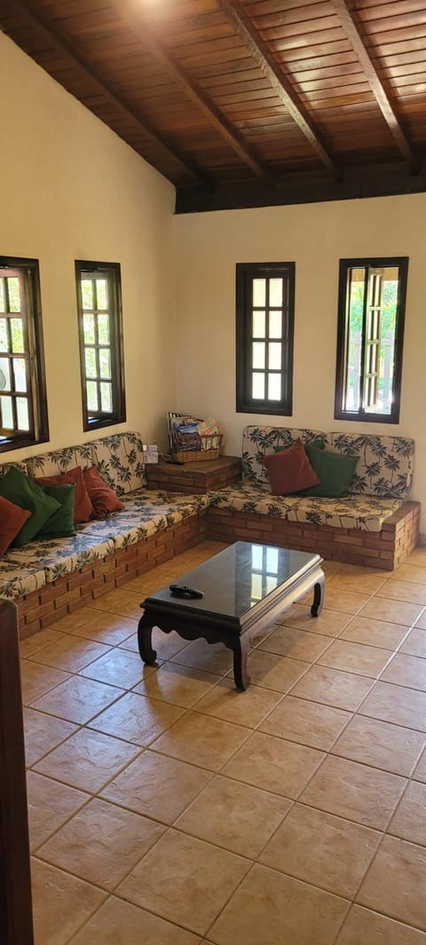 Trindade Casa Amarela House in State of Rio de Janeiro