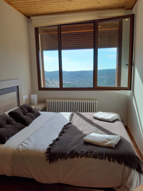 Bed, View (from property/room)