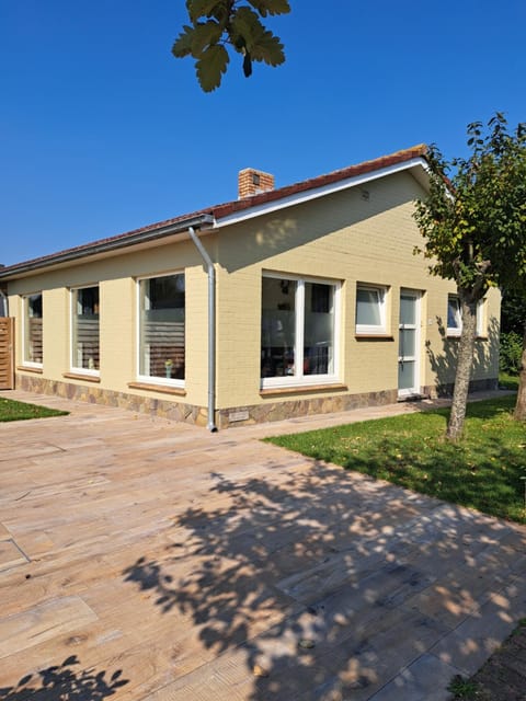 Pavillon du golf House in Bredene