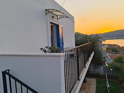View (from property/room), Balcony/Terrace, Sea view, Sunset