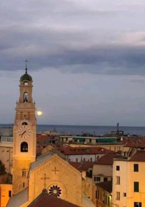 View (from property/room), City view, Sea view
