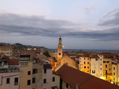 Appartamento Bellavista con parking privato, a un passo dal Teatro Ariston Apartment in Sanremo