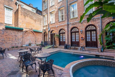 Patio, Pool view, Swimming pool, sunbed
