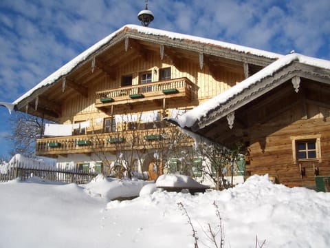 Huberbauernhof Ferienwohnungen Apartment in Berchtesgadener Land