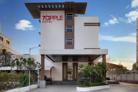 Property building, Facade/entrance, Property logo or sign, Sunrise, Sunset