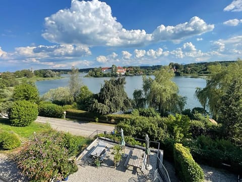 Natural landscape, Seating area, Lake view, Landmark view