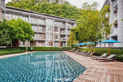 Property building, Swimming pool