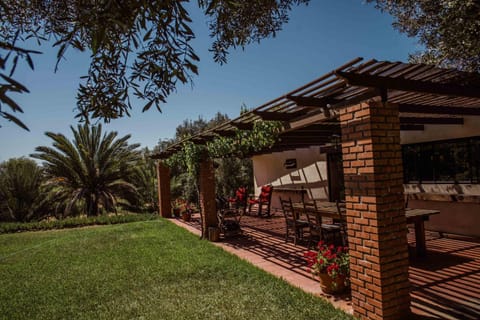 Property building, Garden