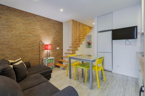 TV and multimedia, Living room, Dining area