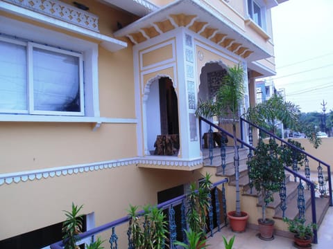 Property building, Facade/entrance