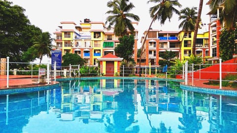 Property building, Pool view, Swimming pool, Swimming pool