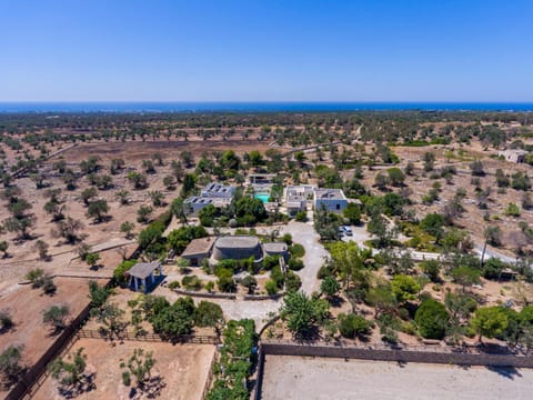 Property building, Bird's eye view, Swimming pool